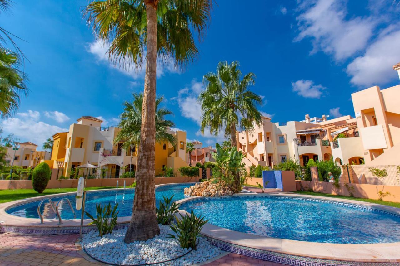 Punta Prima Casa Lejlighed Torrevieja Eksteriør billede